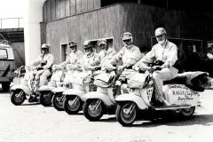 1959-rally-carpi-barcellona-vespa-Carpi-ditributore-AGIP-stadio